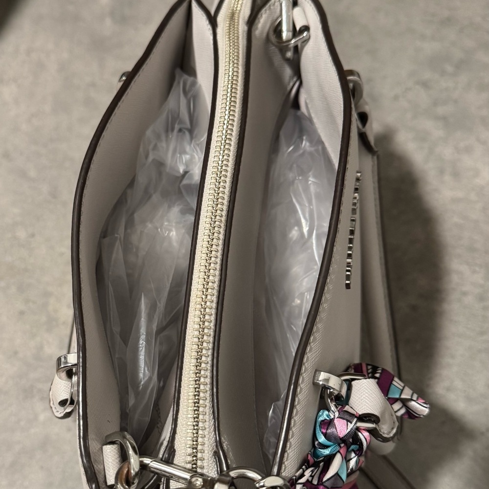 Michael Kors Ellis Satchel with Crossbody Strap and Twilly! Preowned! - Picture 7 of 15
